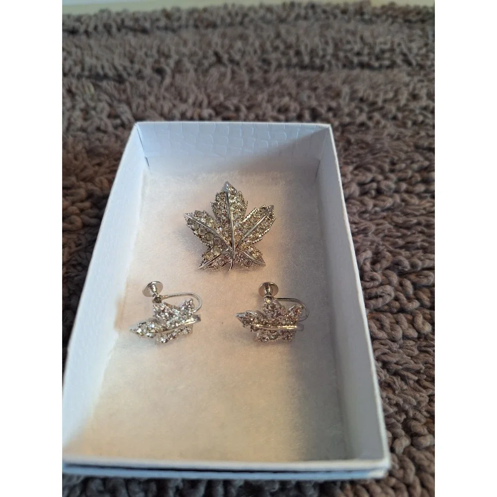 Vintage Keyes Rhinestone Brooch And Earrings Leaf Shape Silver Tone Srew Back...